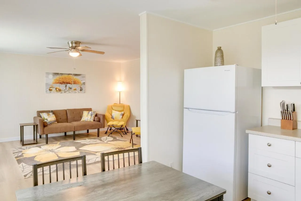 Quaint Hilo Vacation Rental With Community Pool!